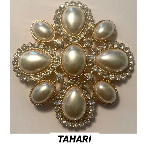 Tahari Jewelry - TAHARI PEARL CRYSTAL BROOCH